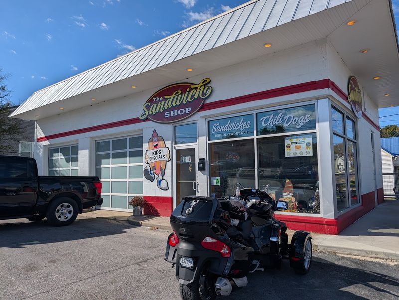 13 Kentucky Sandwich Shops That Locals Keep Recommending To Everyone They Know - Decor Hint The Sandwich Shop