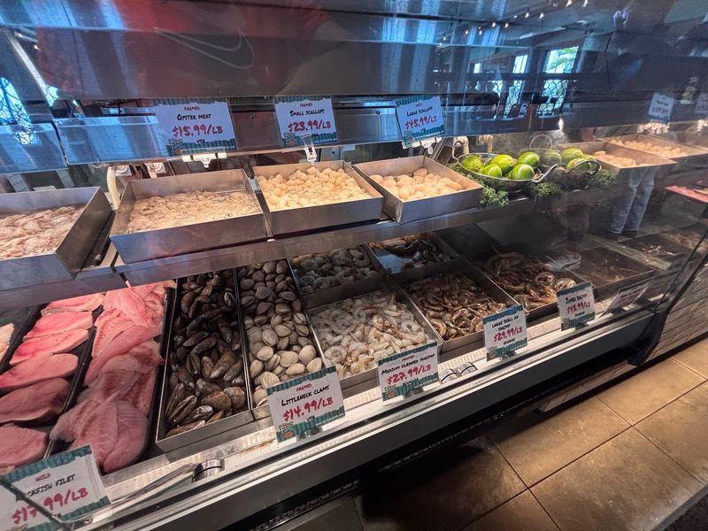 Pick Your Own Seafood Right At The Counter