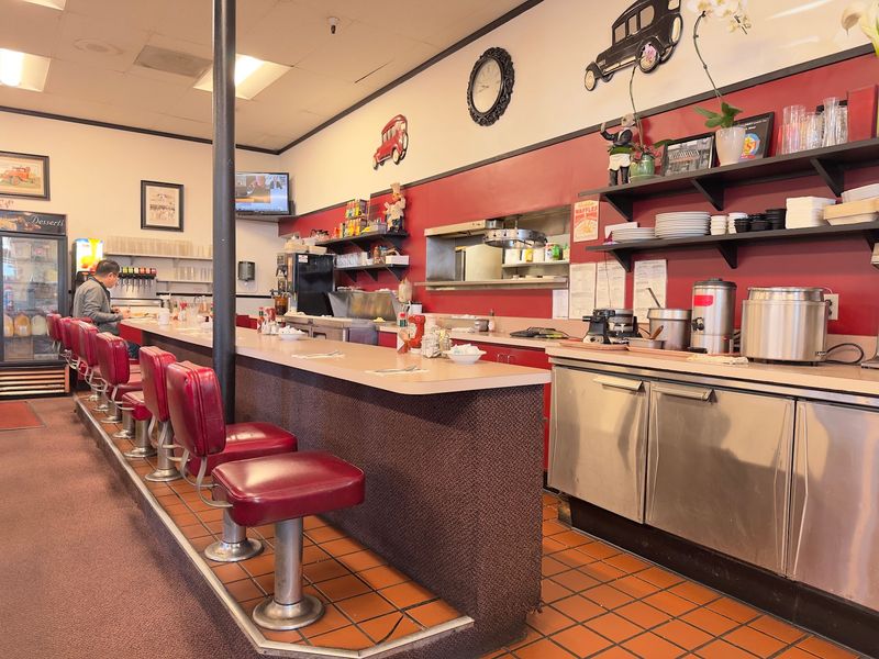 Mil's Diner, Milpitas