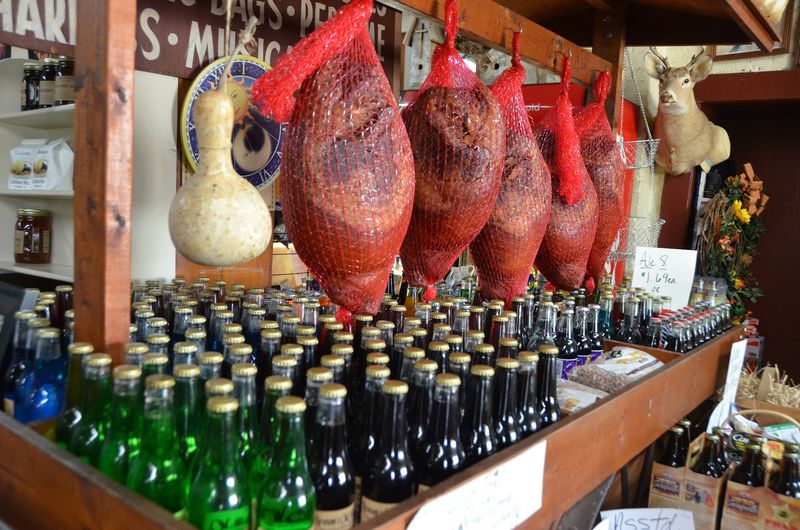 This Kentucky General Store Has Been Curing Country Ham Since 1917 And It’s Famous Around The World - Decor Hint Plan Your Visit Around These Hours On Main Street