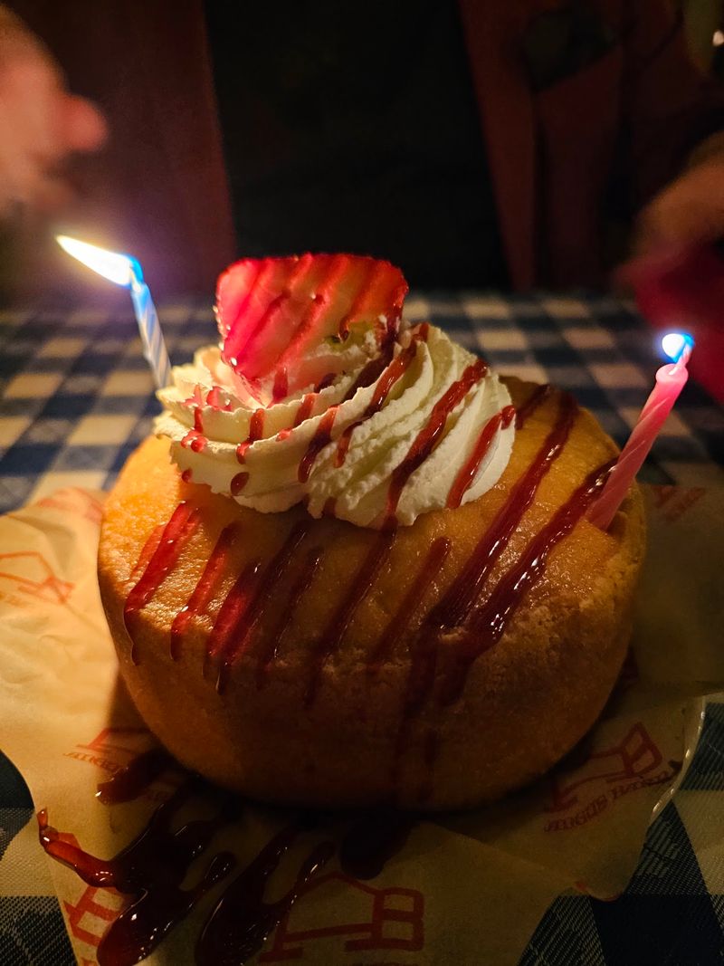 Save Room, Because Dessert Here Has Its Own Fan Club
