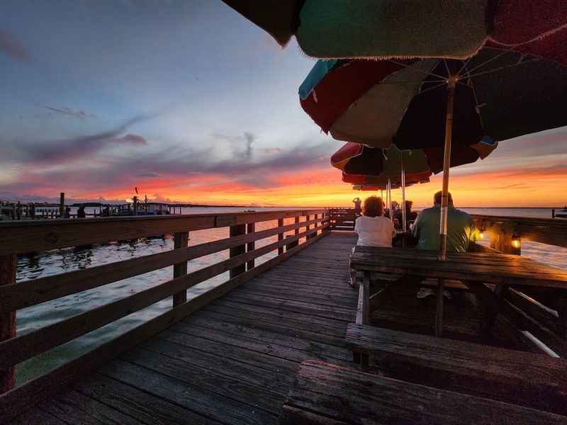 Dewey Destin's Seafood Restaurant