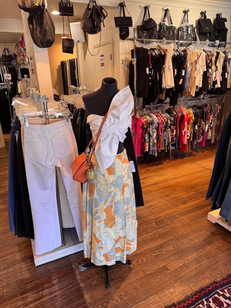 Turn Your Closet Into Cash