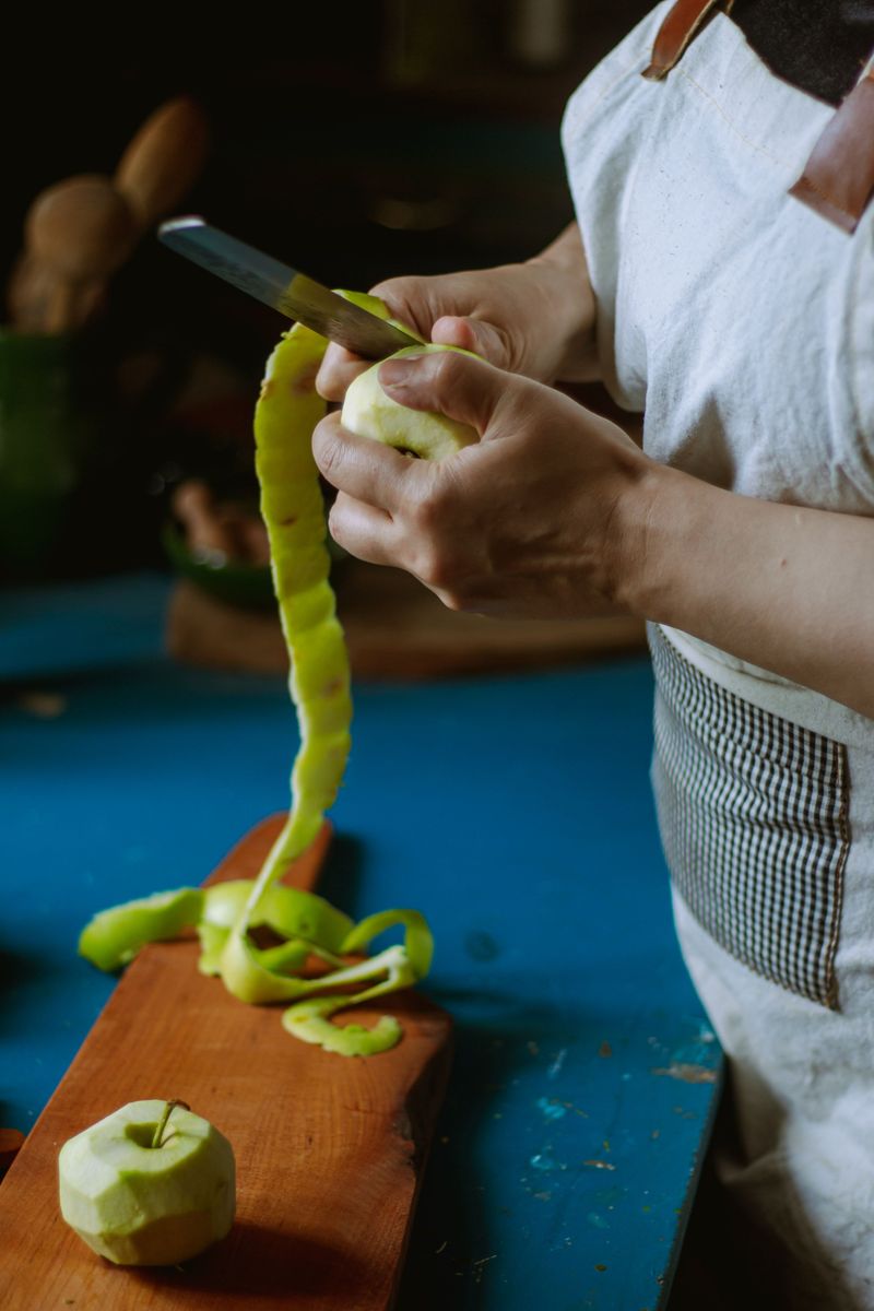 The Apple Peeling Contest Gets Surprisingly Competitive