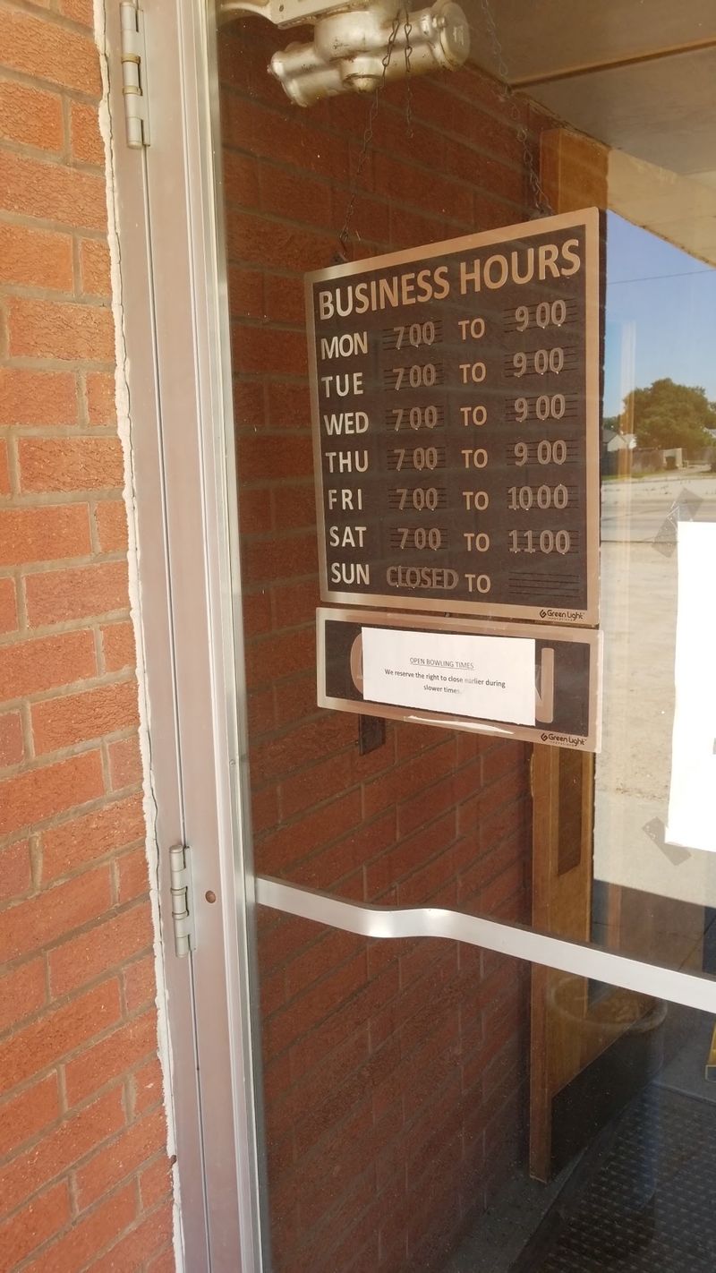 This Small-Town Nebraska Bowling Alley Is The Only Place To Roll A Strike For Miles - Decor Hint Plan Around A Late-Afternoon Start And Quiet Sundays
