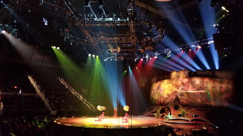 Built With 48 Concrete Columns And A Record-Breaking 332-Foot Dome, This 1955 North Carolina Coliseum Still Defies Expectations - Decor Hint Know Before You Go On Independence Boulevard