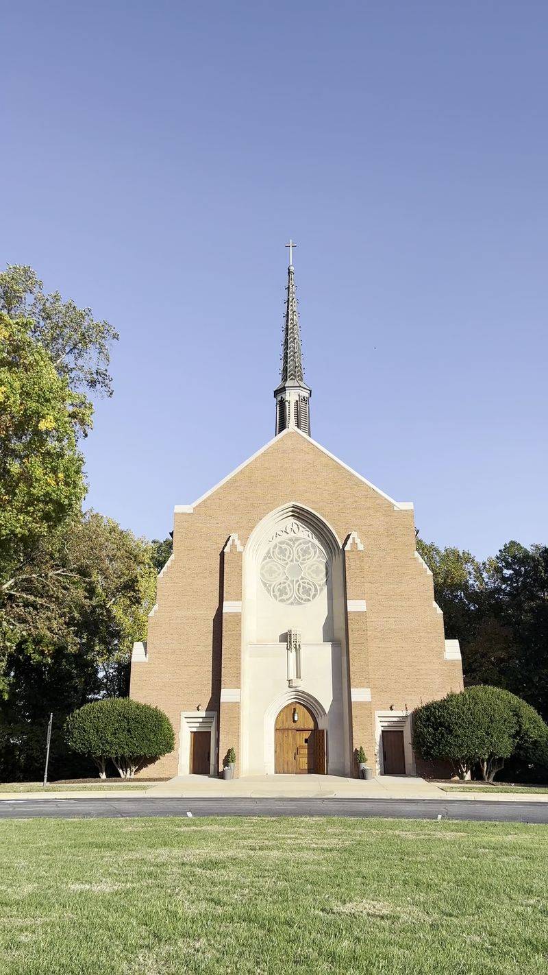 This Small North Carolina College Just Ranked No. 1 In The Entire South - Decor Hint Mountains Or Beaches, You Can Have Both