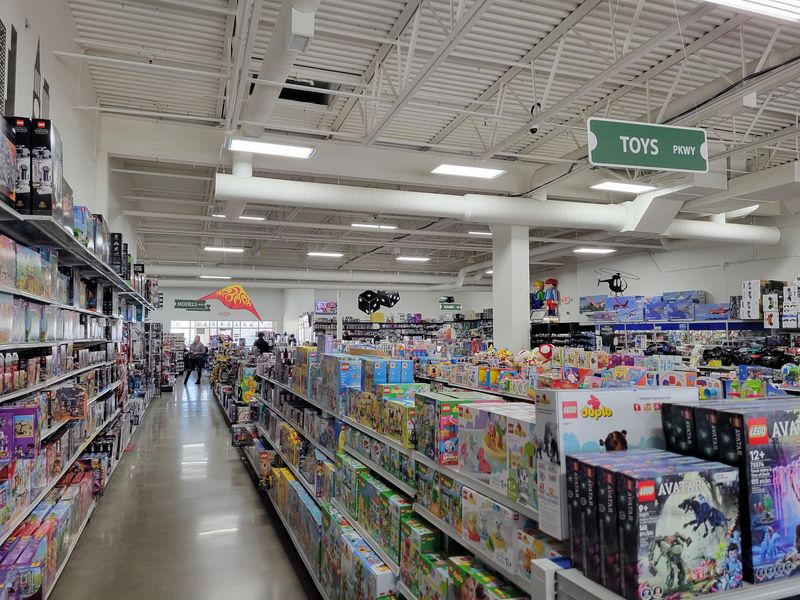 This Nebraska Hobby Shop Is A Go-To Stop For Model Kits, RC Cars, And Hobby Supplies - Decor Hint Planning a Stop and Why Lincoln Keeps Coming Back