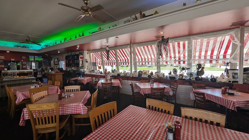 Dell Rhea's Chicken Basket, Willowbrook