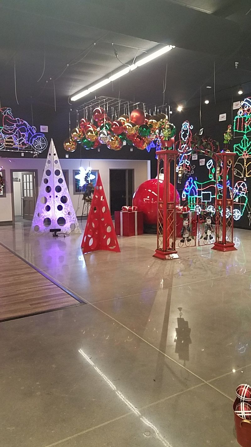 Get A Head Start On The Holidays At This Christmas Store Worth A November Trip - Decor Hint The West Omaha Showroom Behind All Those Glowing Yards