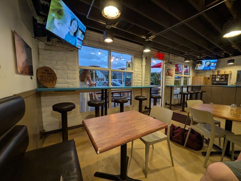 Del Mar Pizza, Del Mar