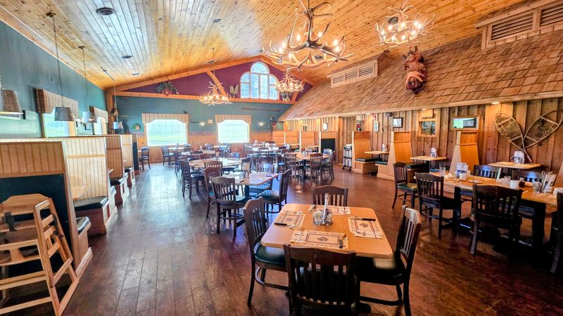10 Upstate New York Restaurants So Remote They Turn The Drive Into Part Of The Adventure - Decor Hint Sprague's Maple Farms