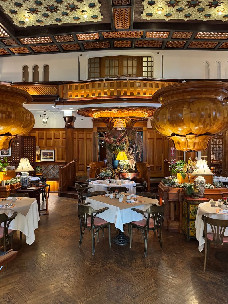 We Ranked The 9 Top Old-School Chinese Restaurants In New York And Here’s Who Made The Cut - Decor Hint Plum Blossom, Woodwork Fit For A Banquet