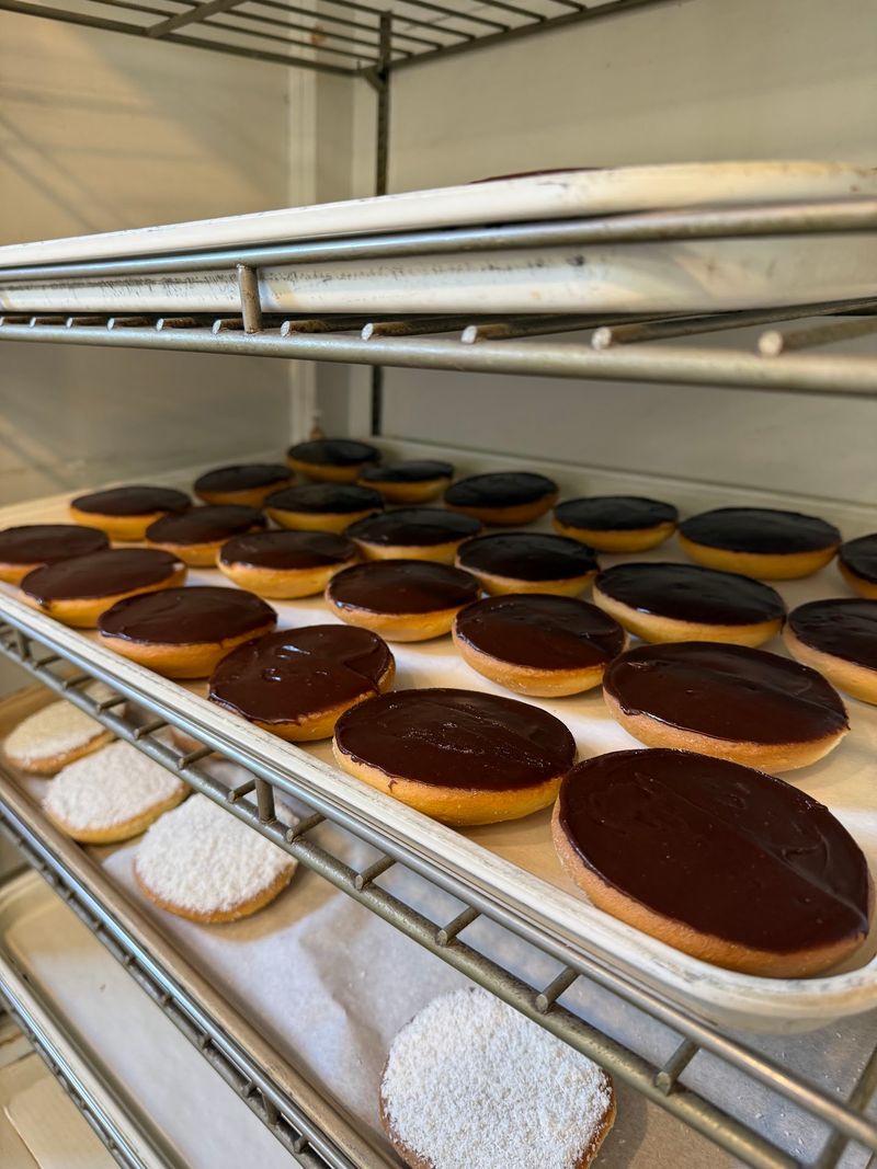 Chocolate Drops Steal The Show