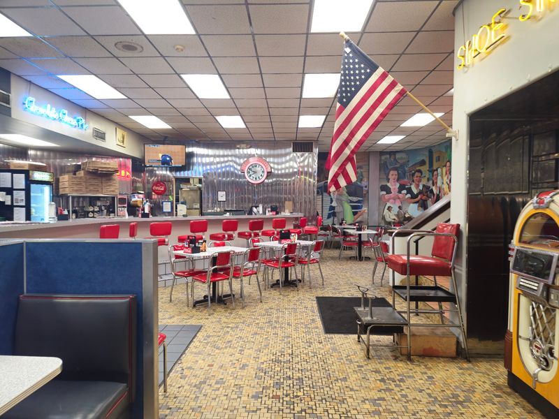 Country's On Broad