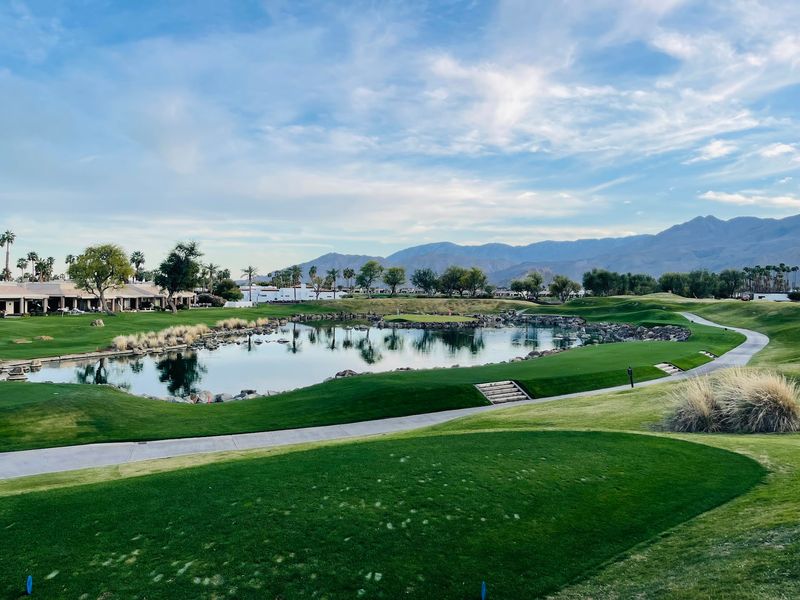 This Southern California Desert Town Is Known As The Golf Capital Of The World - Decor Hint Brave The Stadium Course And Its Famous Island Green