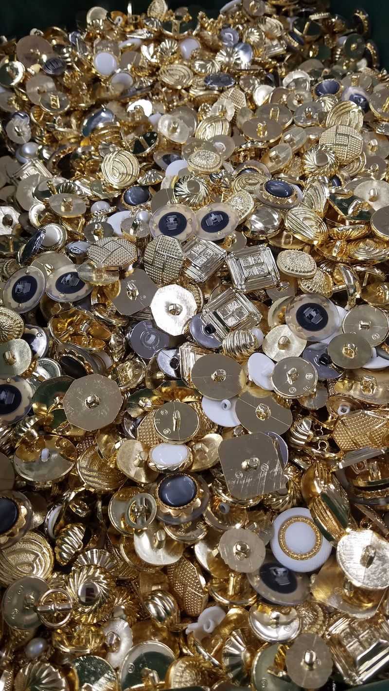 This Ordinary North Carolina Storefront Hides A Fabric Warehouse With By-The-Pound Bargains - Decor Hint Tiny Buttons Can Steal The Whole Show