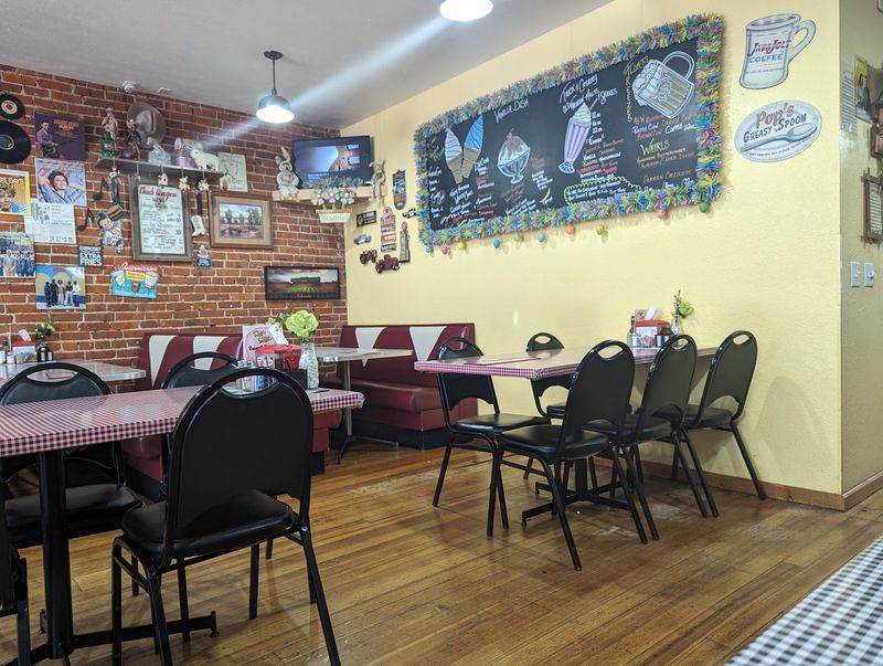 Rath's Cafe