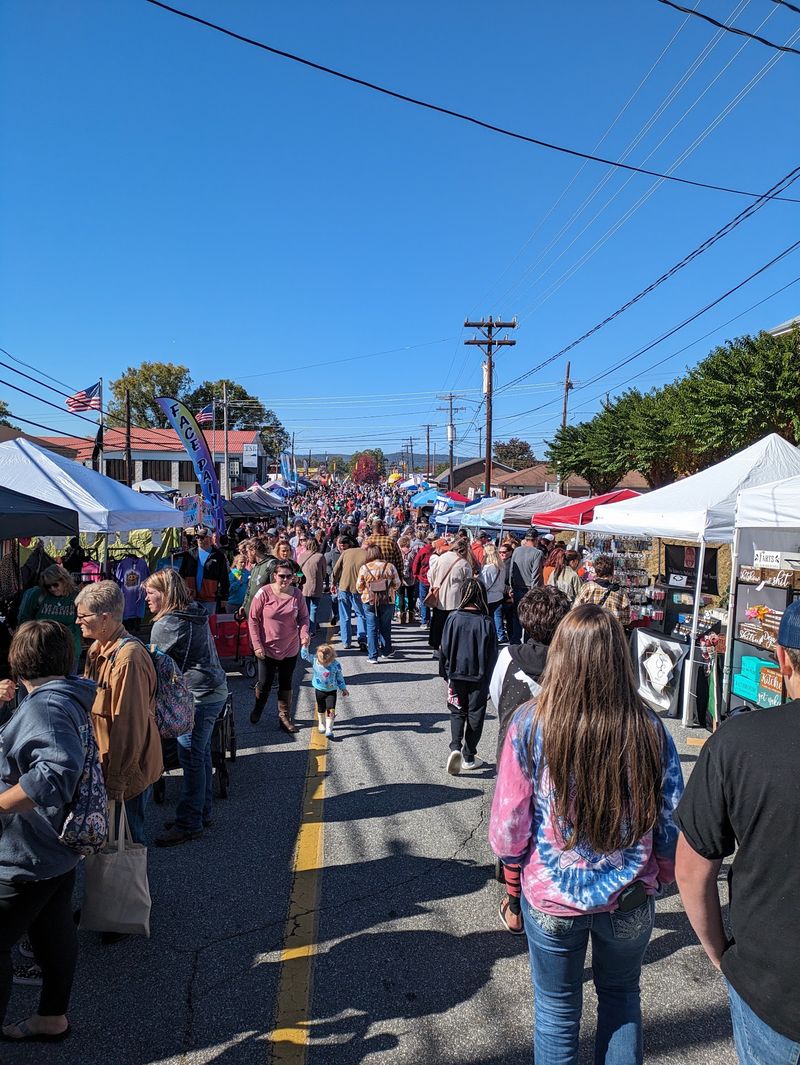 Around 35,000 People Pour Into This Small Community For One Saturday