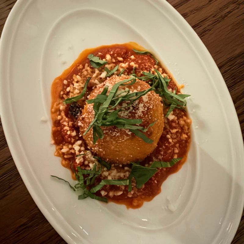 This Georgia Italian Restaurant Has A Dining Experience Worth Planning Ahead For In 2026 - Decor Hint Start Strong With Meatballs, Crudo, And A Lemony Caesar