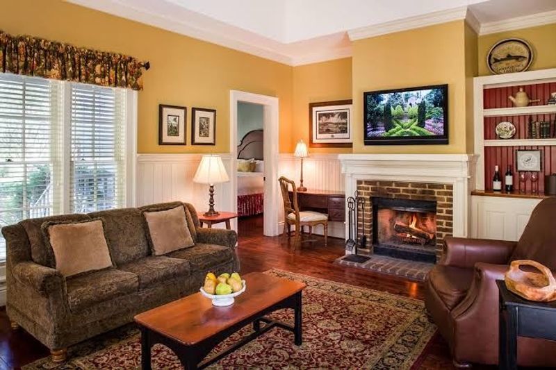 These 12 Georgia Haunted Places Are Famous Paranormal Hotspots - Decor Hint Barnsley Resort