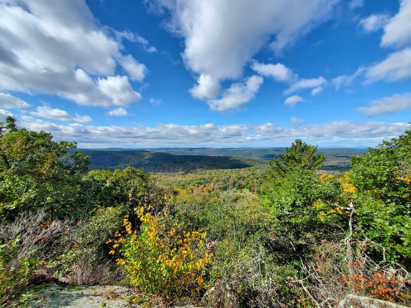 Macedonia Brook State Park