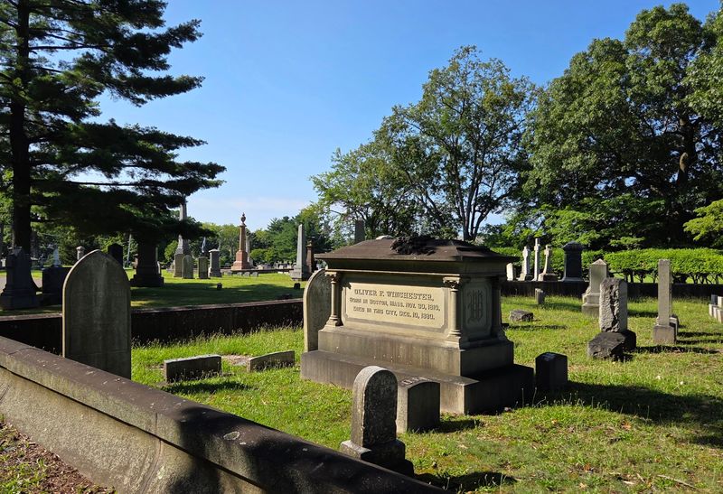One Of Connecticut’s Creepiest Cemetery Legends Begins With A Grave Marked “Midnight Mary” - Decor Hint Different Versions Of The Story Still Circulate