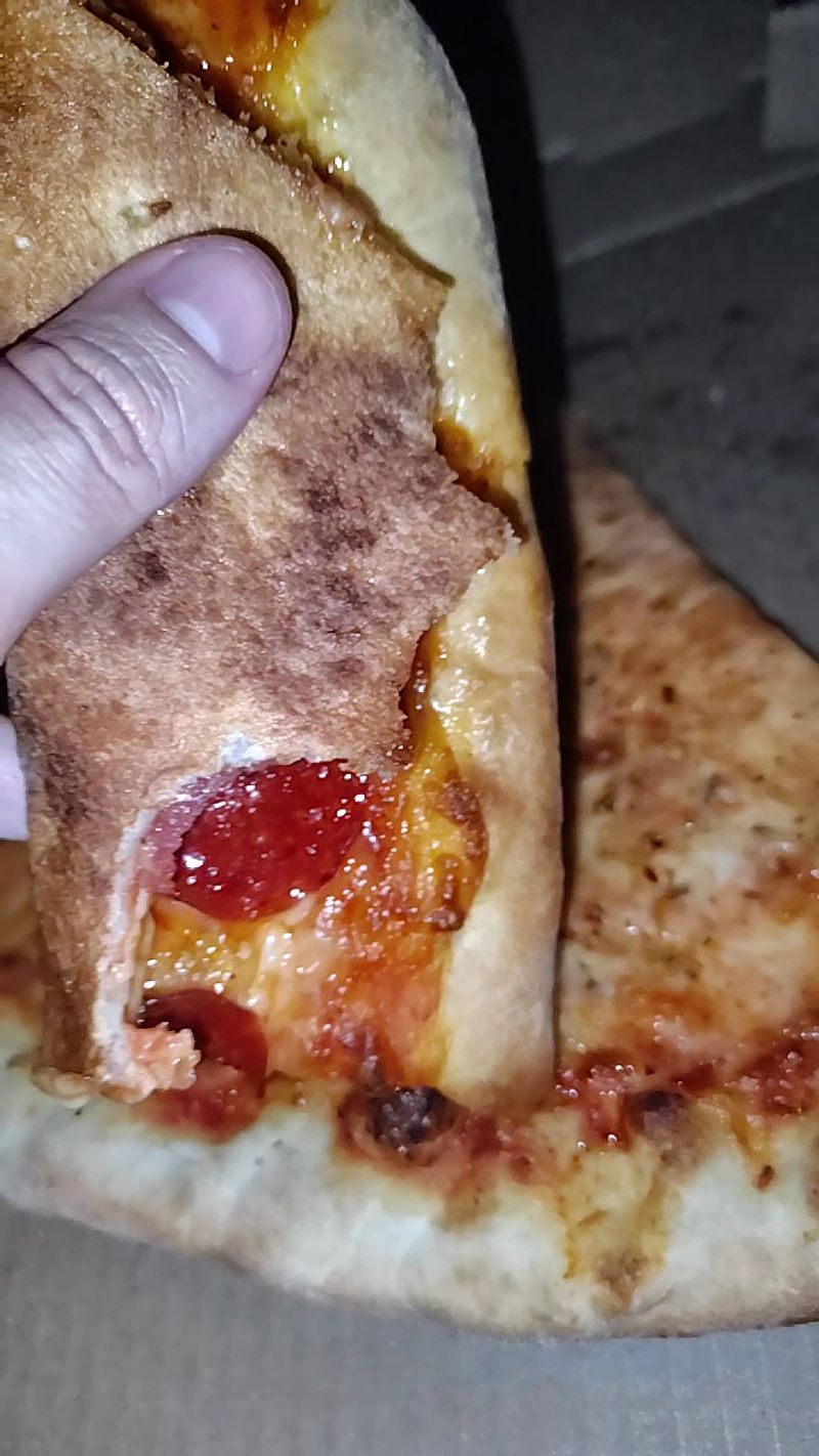 That Crispy, Foldable Crust Everyone Talks About