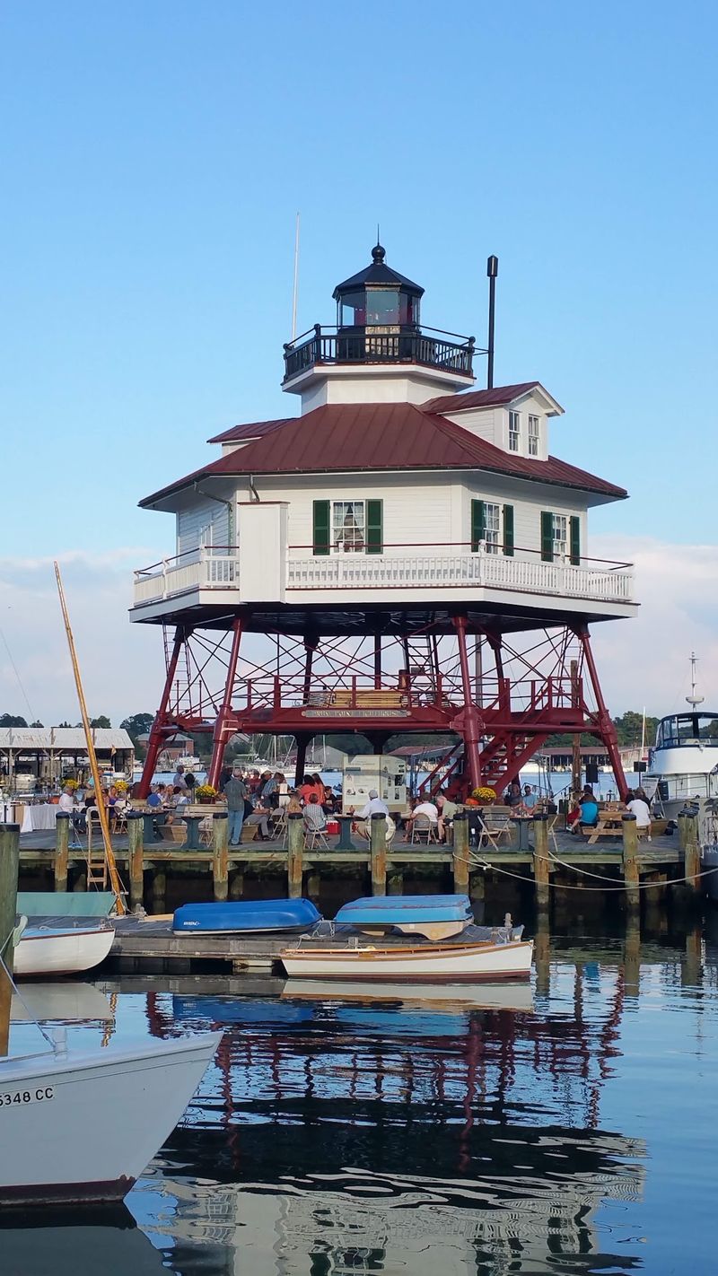 9 Retirement-Friendly Maryland Trips Centered Around Lighthouses And Harbor Walks - Decor Hint Drum Point Lighthouse, Solomons