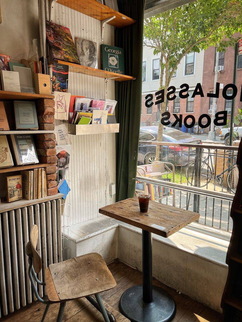 10 Cozy Book Cafes In New York Where You Can Read And Relax For Hours - Decor Hint Molasses Books