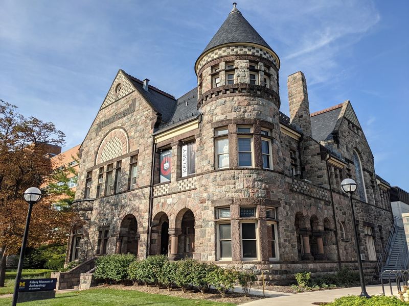Old Stone Hall, Modern Exhibit Wing