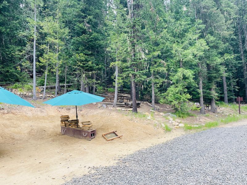 Idaho Is Home To The Only Place In North America Where Visitors Pick Up Six-Sided Opal-Like Hexagons Called Emerald Creek Garnets - Decor Hint A Forest Service Dig Site Deep In The Panhandle Woods