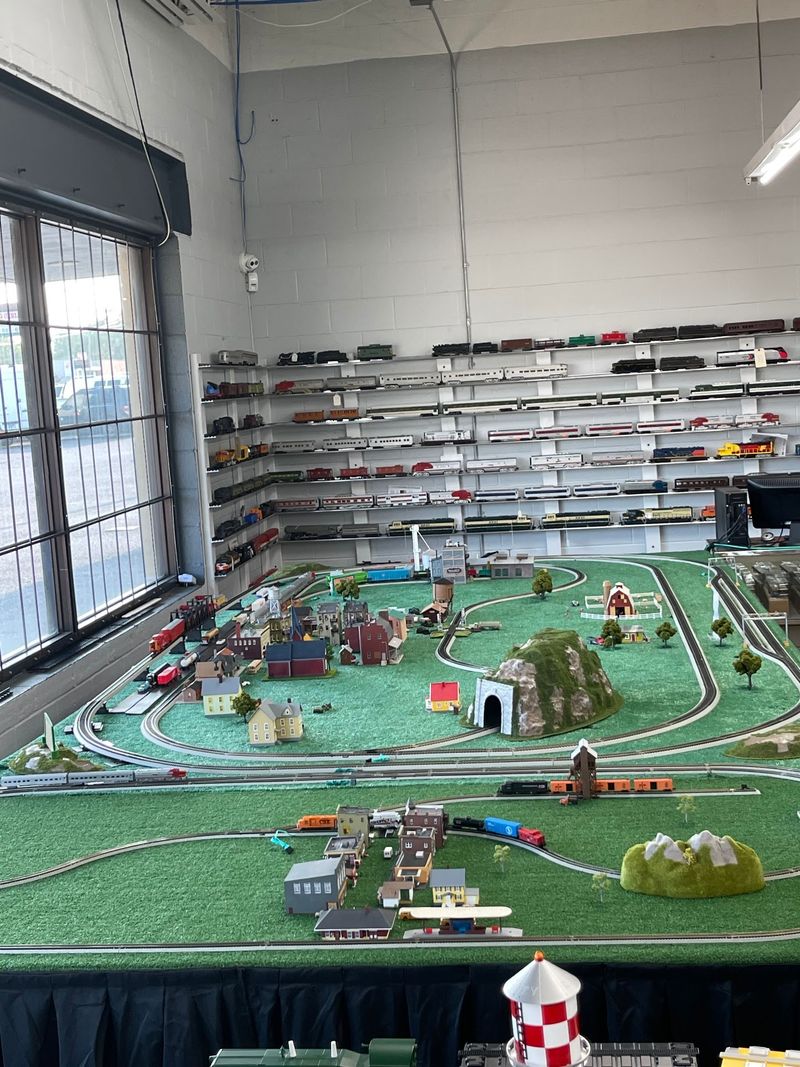 This Old-School Tennessee Hobby Shop Is Packed With Vintage Trains, Rare Models, And RC Treasures - Decor Hint All Aboard For G, O, HO, And N Scale Trains