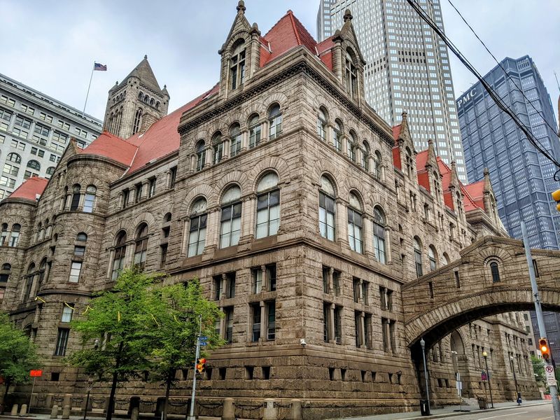A Downtown Landmark That Still Clocks In Every Weekday