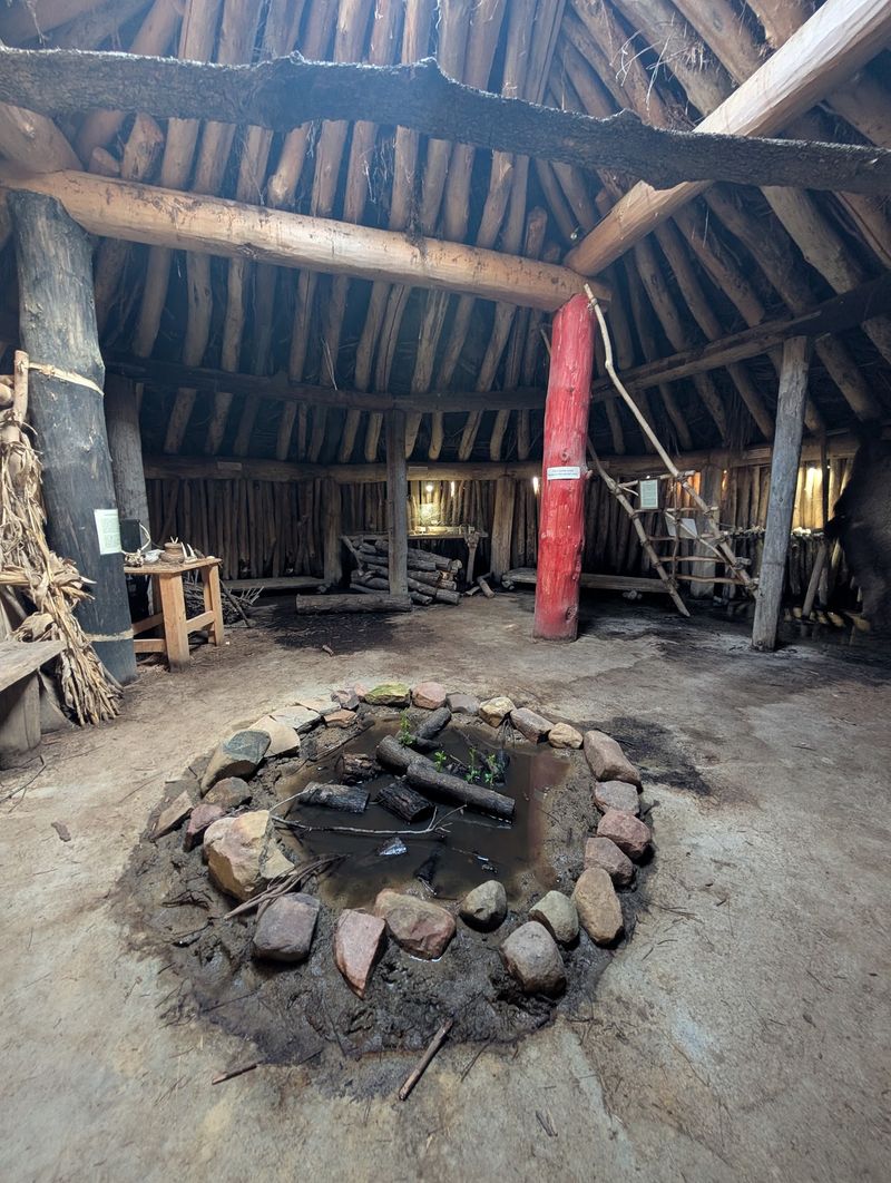 An Earth Lodge That Rewrites What You Know About Home