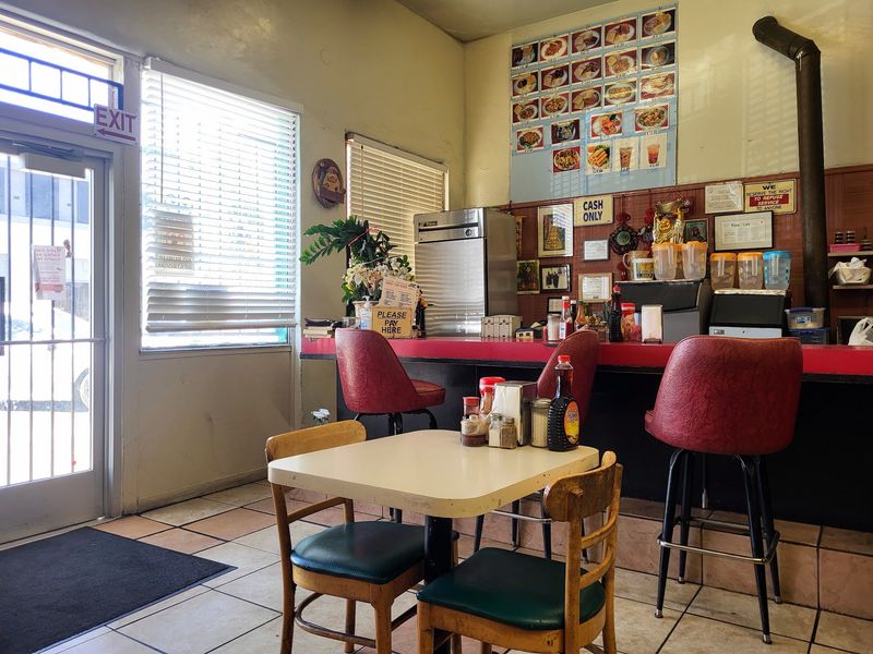 Ho Ho Kafe, Fresno