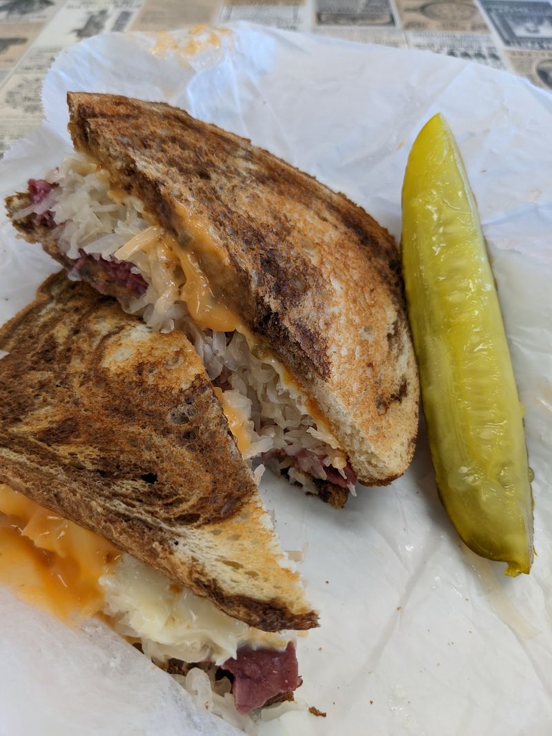 13 Kentucky Sandwich Shops That Locals Keep Recommending To Everyone They Know - Decor Hint Melton's Deli