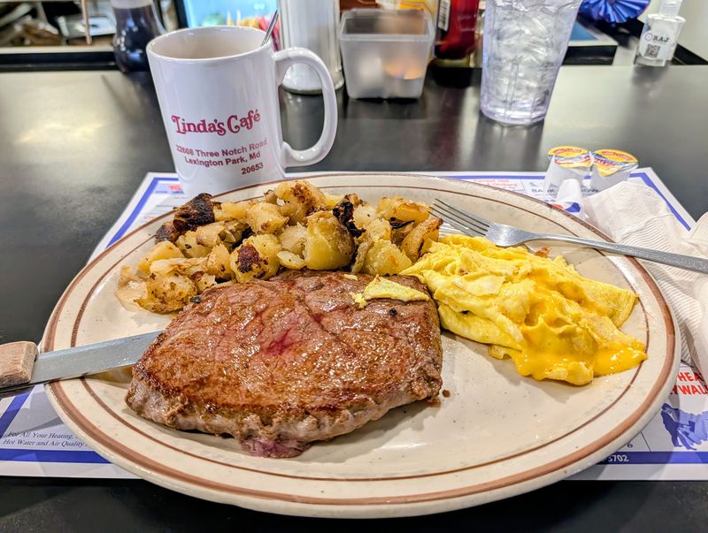 Linda's Cafe, Lexington Park