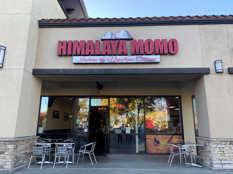 Himalaya MoMo