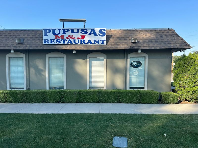 Pupusas M&J