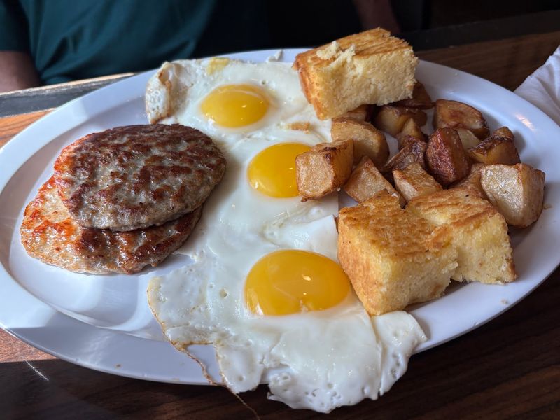 The Hangry Goose, Old Lyme