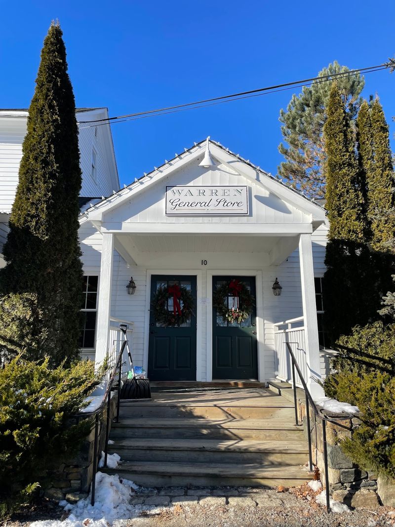 Warren General, Warren