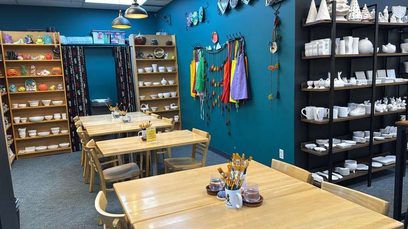 Manna Pottery, Sterling