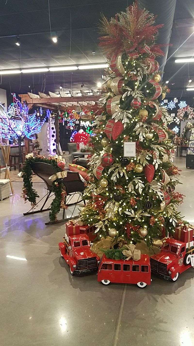 Get A Head Start On The Holidays At This Christmas Store Worth A November Trip - Decor Hint Trees Dressed By Someone With Real Talent