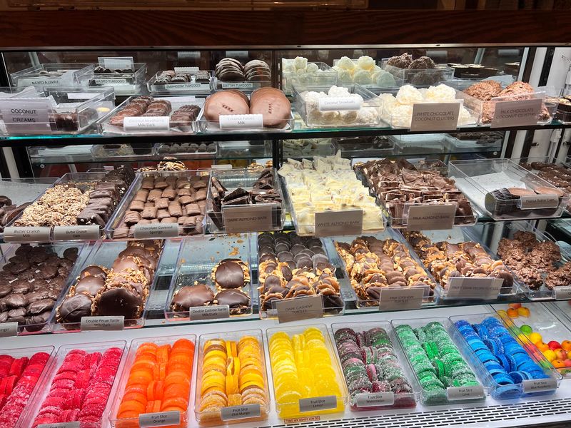 11 Connecticut Candy Shops Packed With Halloween Treats Worth Filling Your Bag With - Decor Hint Gumdrops & Lollipops Candy & Ice Cream, Niantic