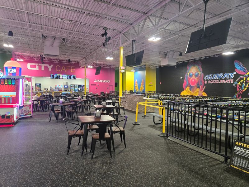 This New North Carolina Indoor Adventure Park Is Packed With Giant Slides And Air Courts - Decor Hint Pizza, Tenders, And A Seat For Tired Parents