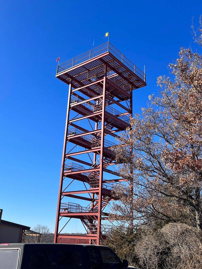 Prairie Agates Turn Up In The Gravel Bars Where Families Hunt Along Nebraska's Platte River - Decor Hint Climb The Tower For A Bird's-Eye View Of The River