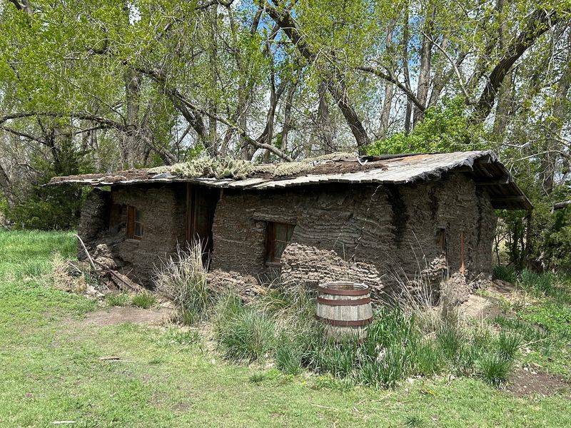 Volunteers Who Treat History Like Family Business