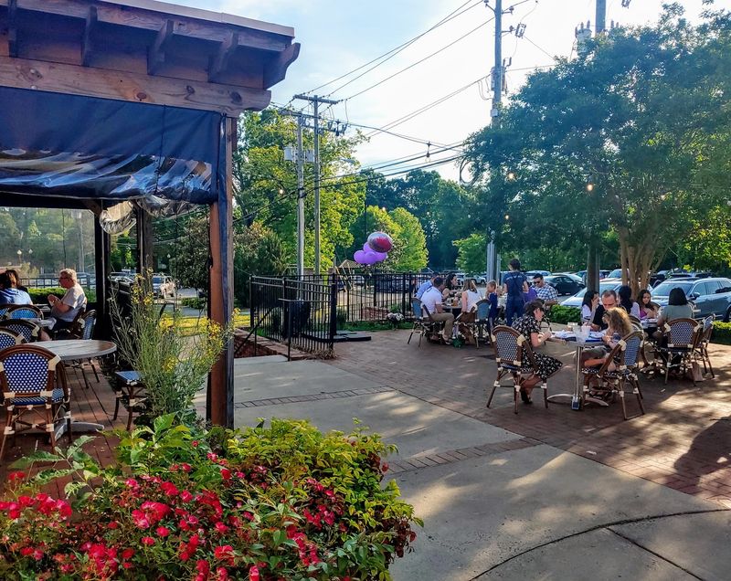 Restaurants, Shops And Local Events Keep Downtown Busy Long After Work Ends