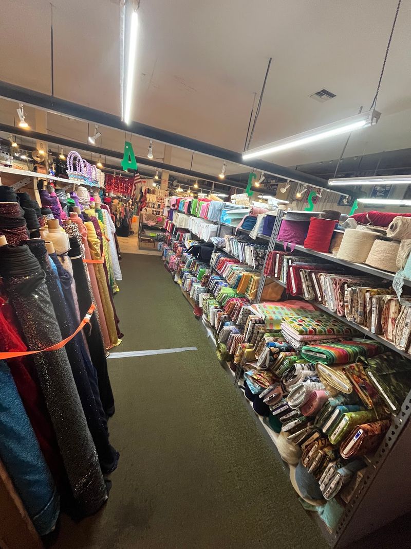 Sas Fabrics, Hawthorne
